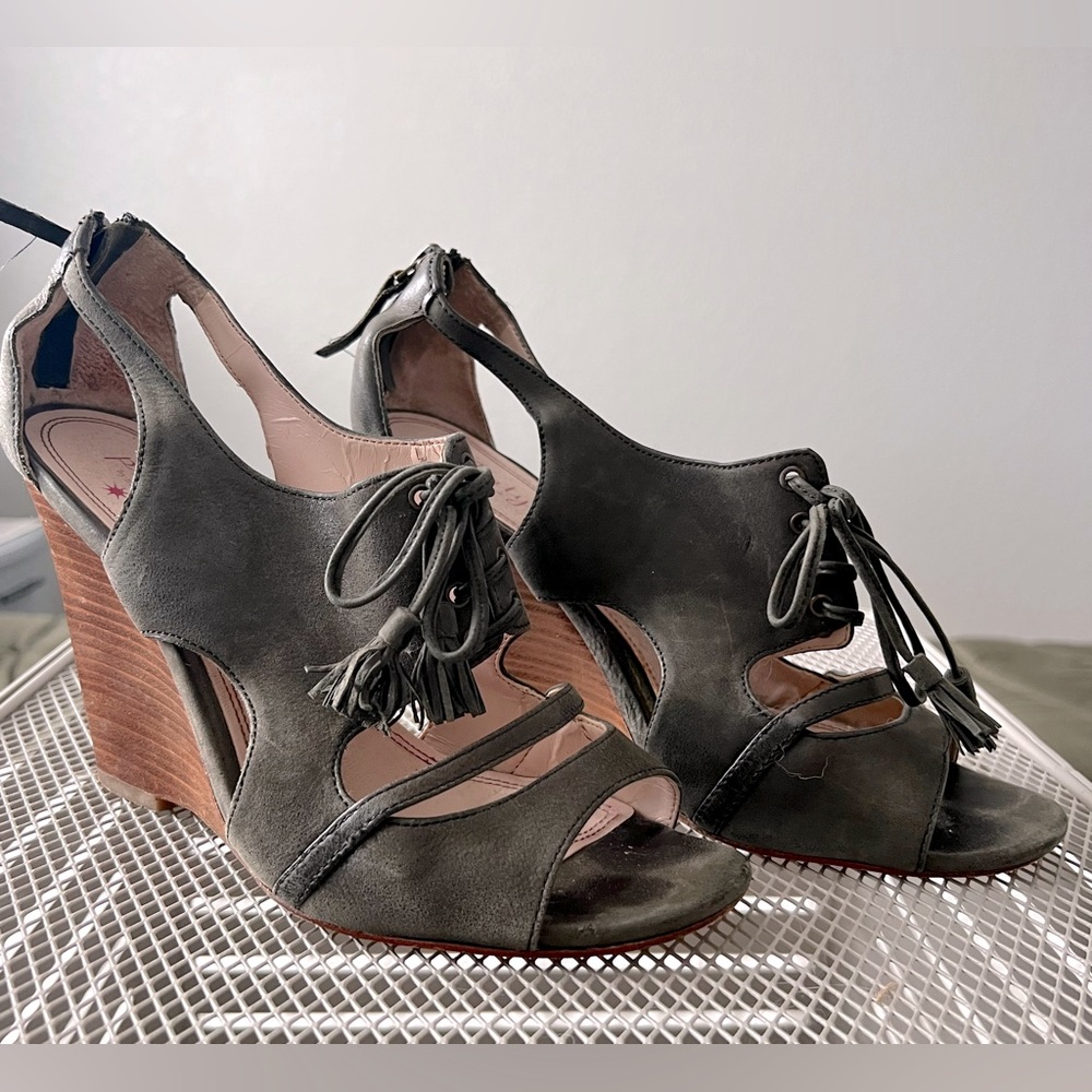 Pretty by Tracy Reese wedges, size 9.5, 3” heel.